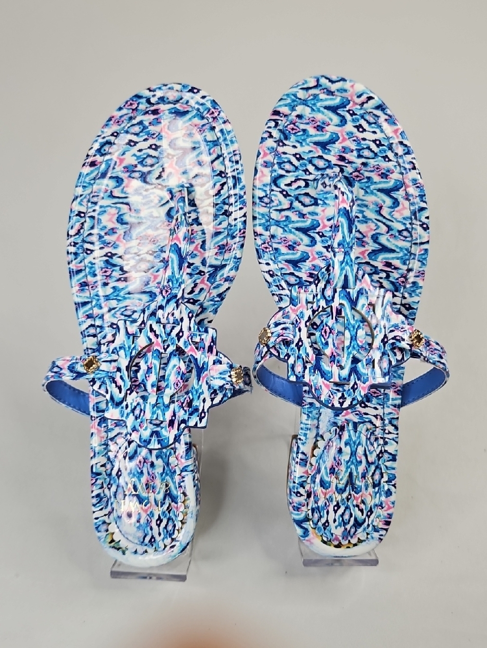Crown & Ivy Wylie thong sandals blue & pink paisley print Size 7.5